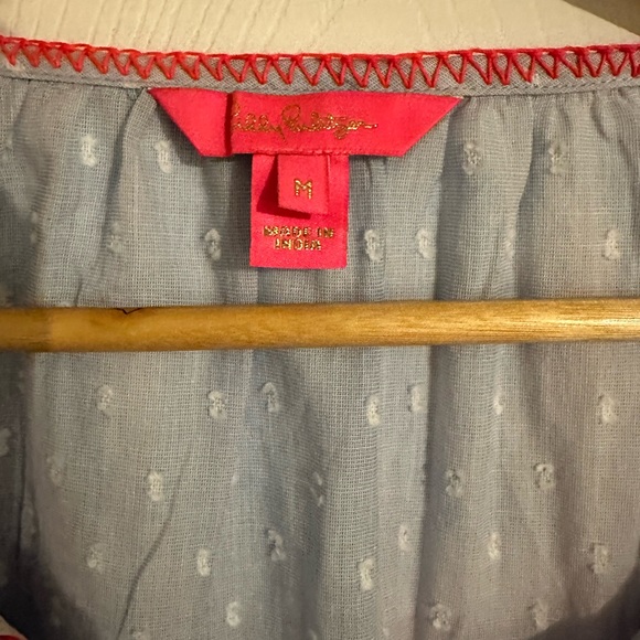 Lilly Pulitzer Tunic Top with cute detail. Size medium. - Picture 2 of 4